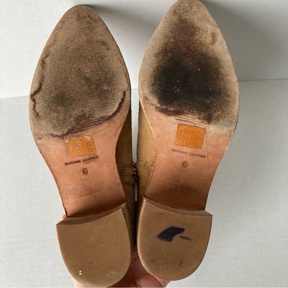 Madewell Tan Suede Pointed Toe Western Ankle Boots Stacked Block Heel Side Zip - Picture 10 of 10